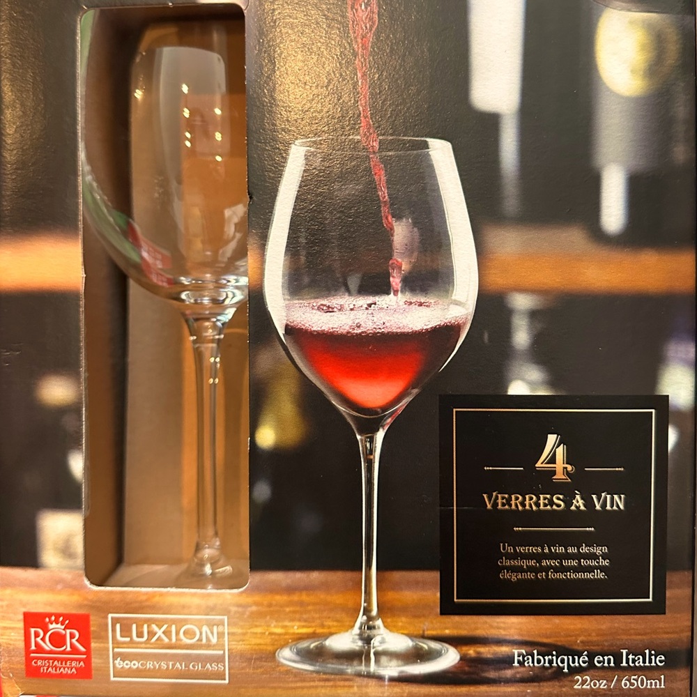 RCR Cristalleria Italiana - set of 4 Italian Crystal Wine Glasses BRAND NEW